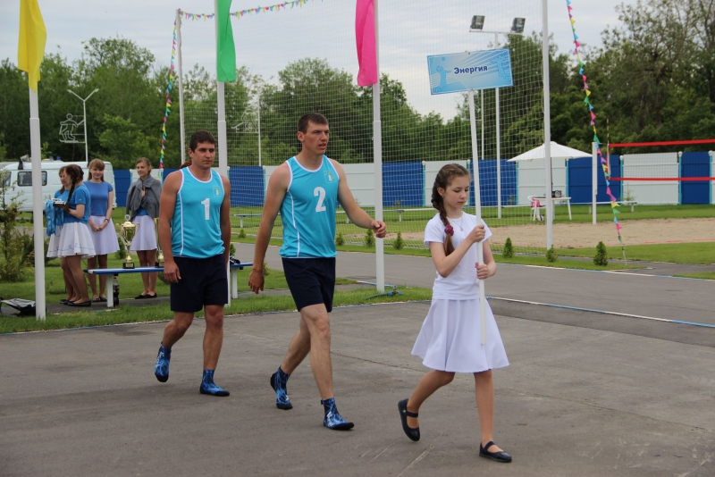 Пляжный волейбол в Татищево открыл сезон