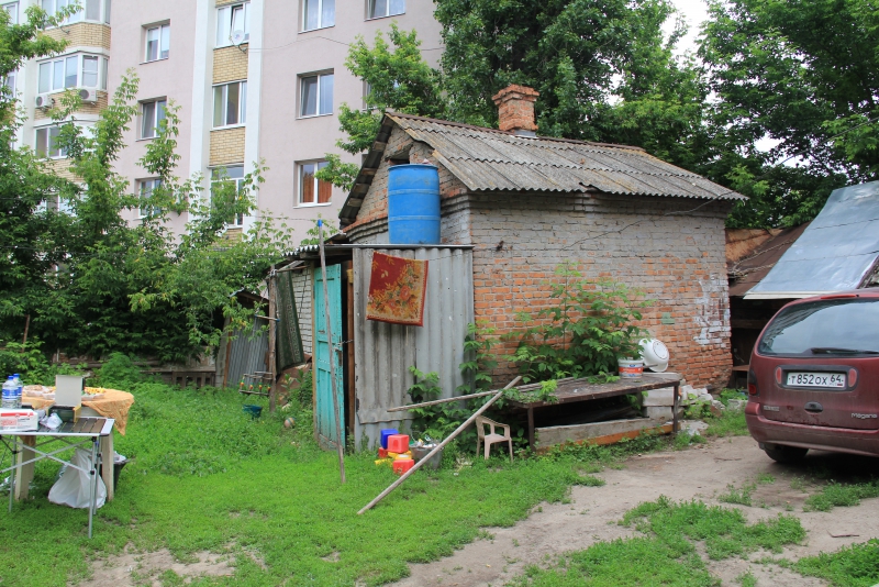 Волонтеры «Том Сойер Феста» ремонтируют дом в Саратове