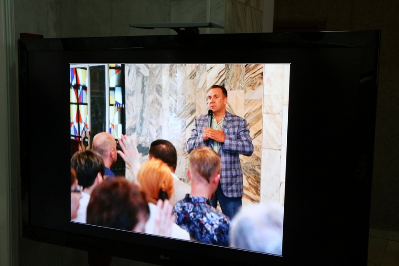 В Саратове прощаются с депутатом Госдумы Олегом Грищенко