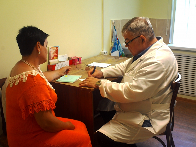 Василий Максимов: Развивается практика выездных приемов медиков в селах