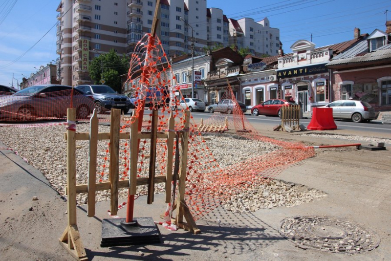 Места вскрышных работ на Радищева после «потопа» огородили и засыпали щебнем