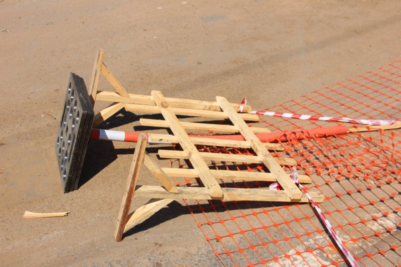 Места вскрышных работ на Радищева после «потопа» огородили и засыпали щебнем