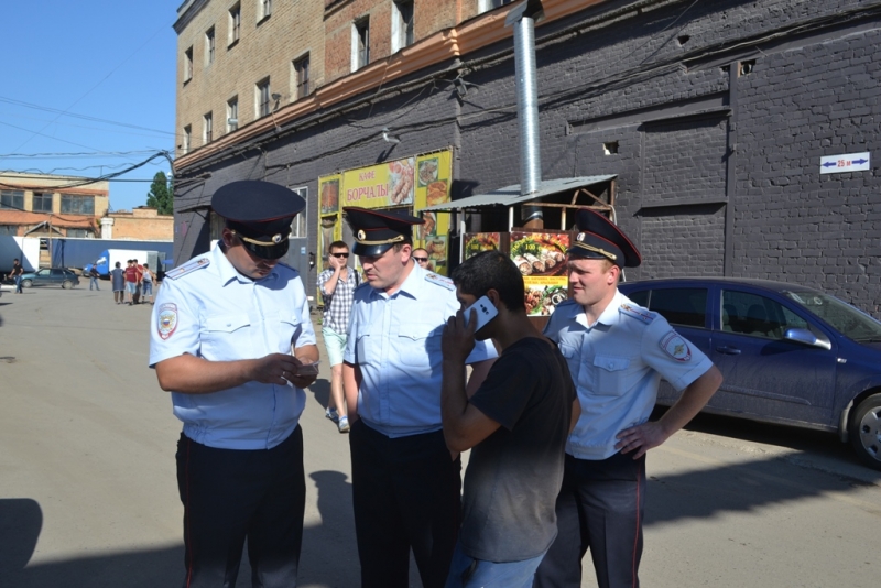 Облава полицейских на рынке «Привоз» увенчалась одним задержанием