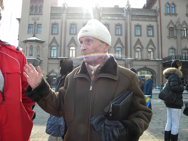 На митинге наблюдатели поделились впечатлениями о фальсификациях на выборах