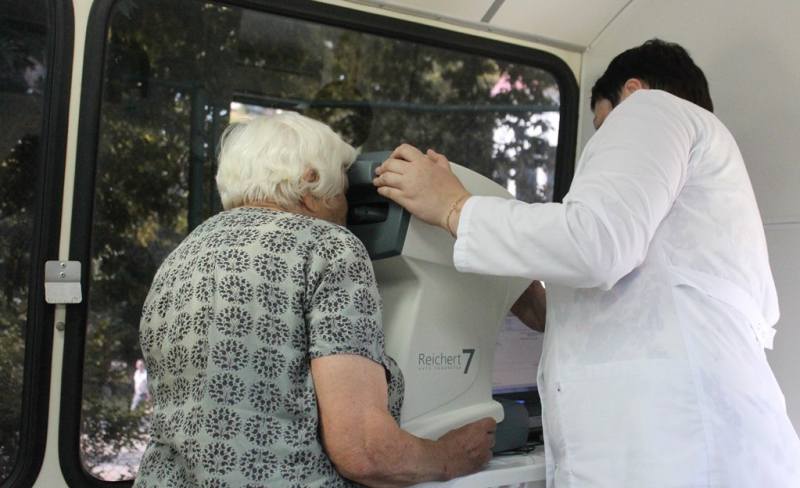 В Детском парке 150 медиков тренировались сдавать нормы ГТО