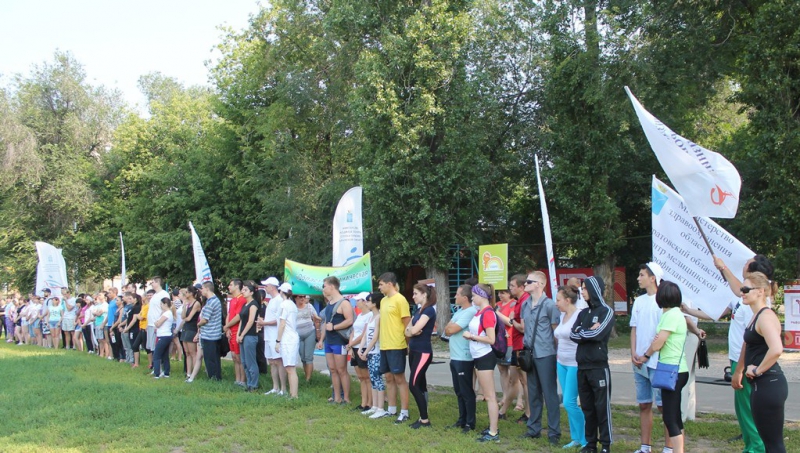 В Детском парке 150 медиков тренировались сдавать нормы ГТО