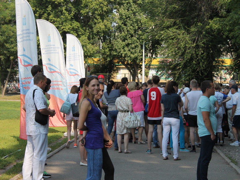 В Детском парке 150 медиков тренировались сдавать нормы ГТО