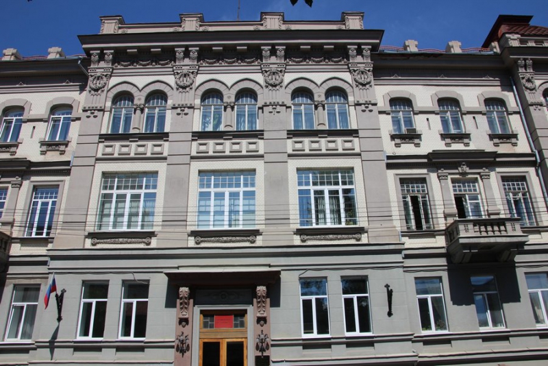 В Саратове начался суд над экс-прокурором Владимиром Чечиным