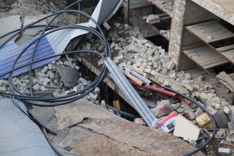 В Саратове произошло крупное обрушение в гаражном массиве