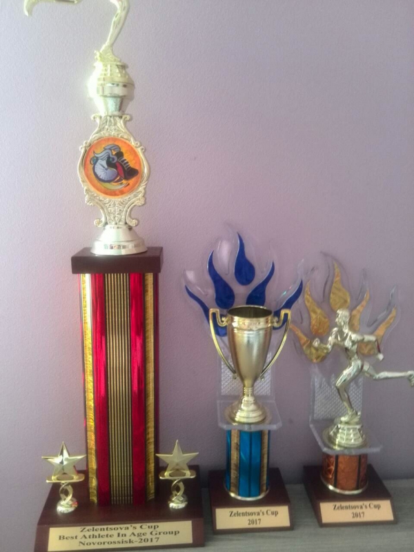 Балаковские легкоатлетки успешно выступили в Новороссийске