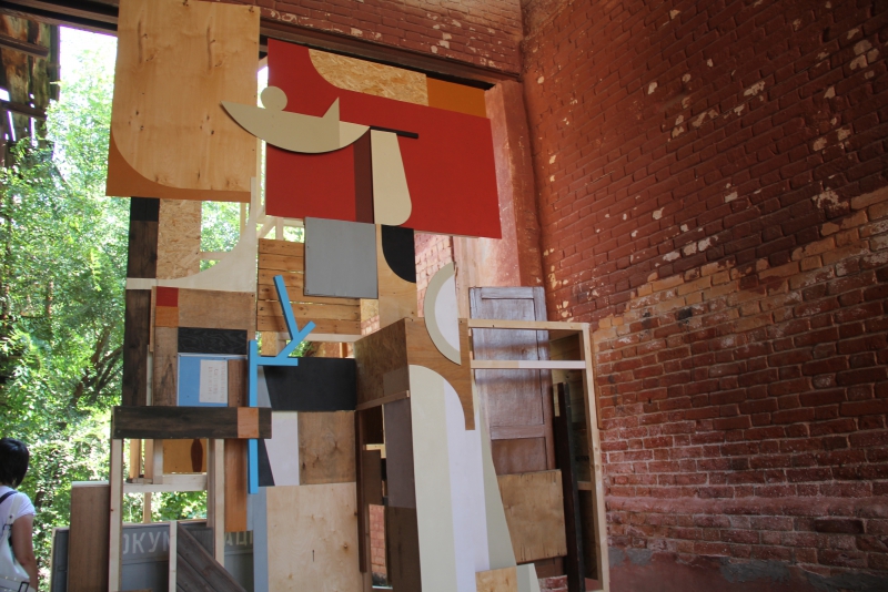 Фестиваль «Хвалынские этюды» стартовал с Арт-теста складов Рейнике