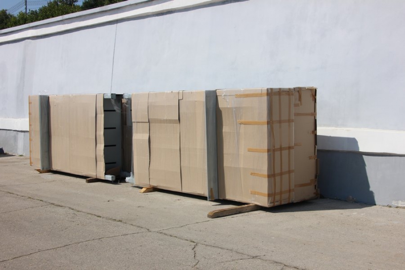 На набережной Саратова начались работы по установке плавучего фонтана