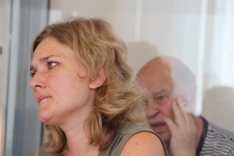 Свидетель: После размахивания удостоверением в банке Чечин стал его VIP-клиентом