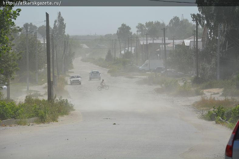 По Аткарску прошла пыльная буря