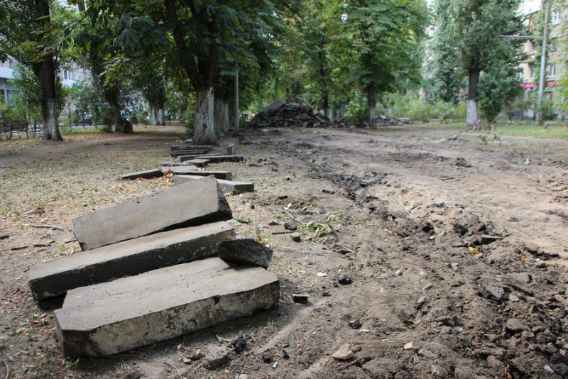 В Саратове началась масштабная реконструкция сквера на Рахова