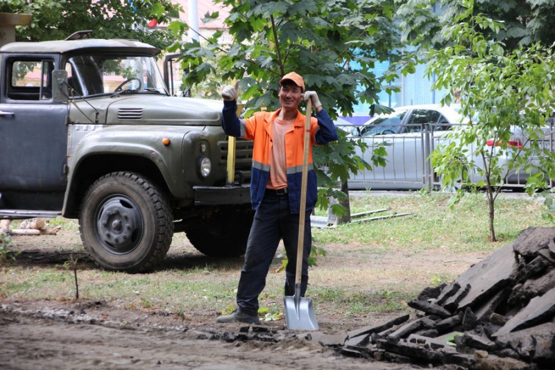 В Саратове началась масштабная реконструкция сквера на Рахова