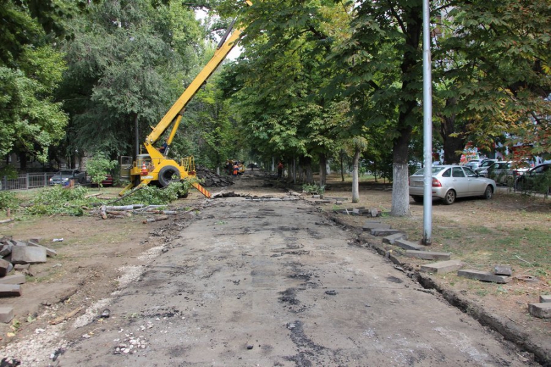 В Саратове началась масштабная реконструкция сквера на Рахова