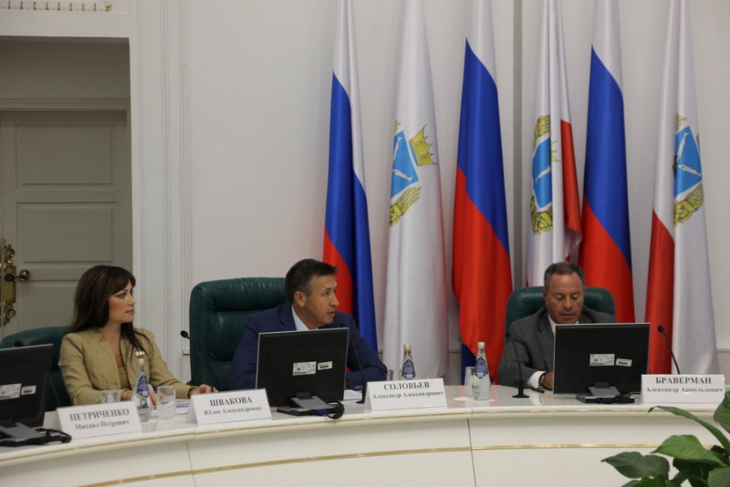 Александр Браверман рассказал о миллиардной поддержке саратовских предприятий