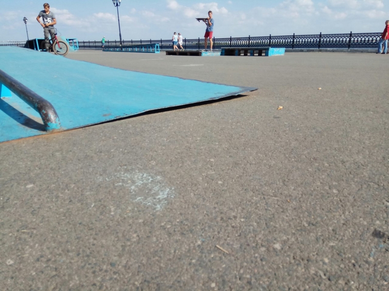 Саратовец рассказал о разрухе и зловонии в городском скейтпарке