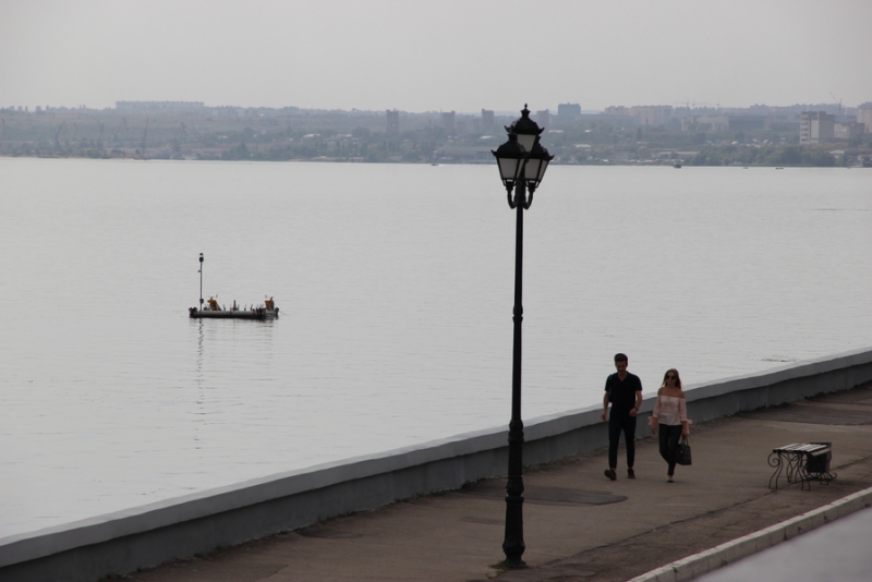 Плавучий фонтан у Саратова будут тестировать по ночам
