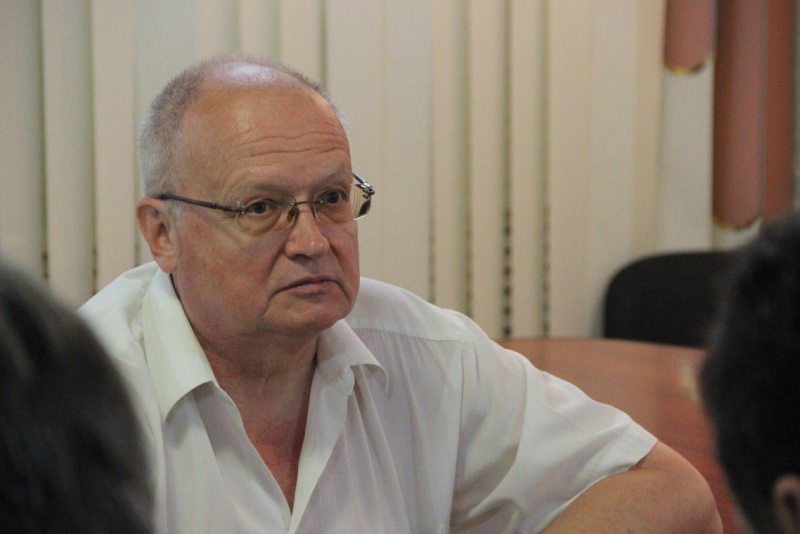 Общественники предложили избавить педагогов от бумажной волокиты при покупке жилья