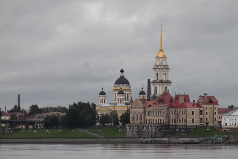 «Литературный теплоход» побывал в Ярославле и Твери