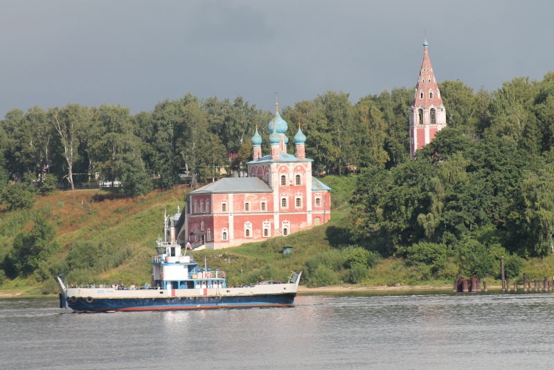 «Литературный теплоход» побывал в Ярославле и Твери