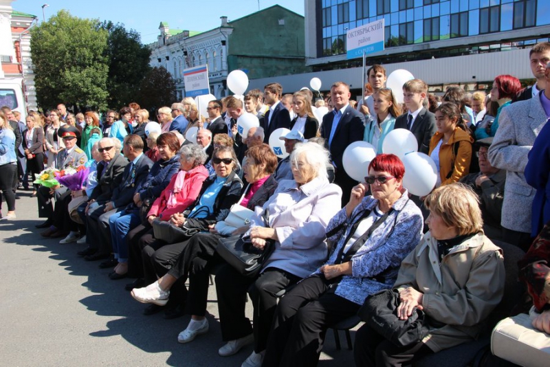 Олимпийский чемпион Илья Захаров попал на городскую доску почета