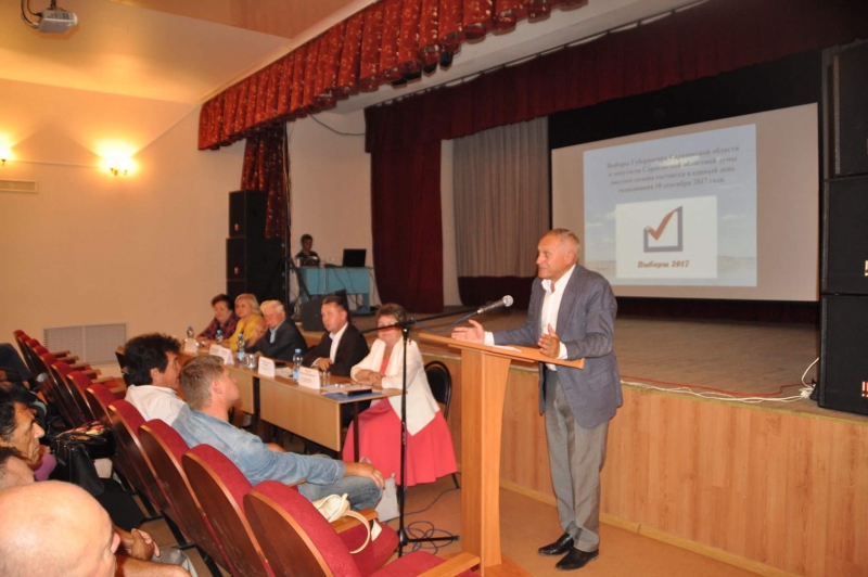 Василий Максимов: Одним из принципиальных показателей развития Ровенского района является создание новых предприятий