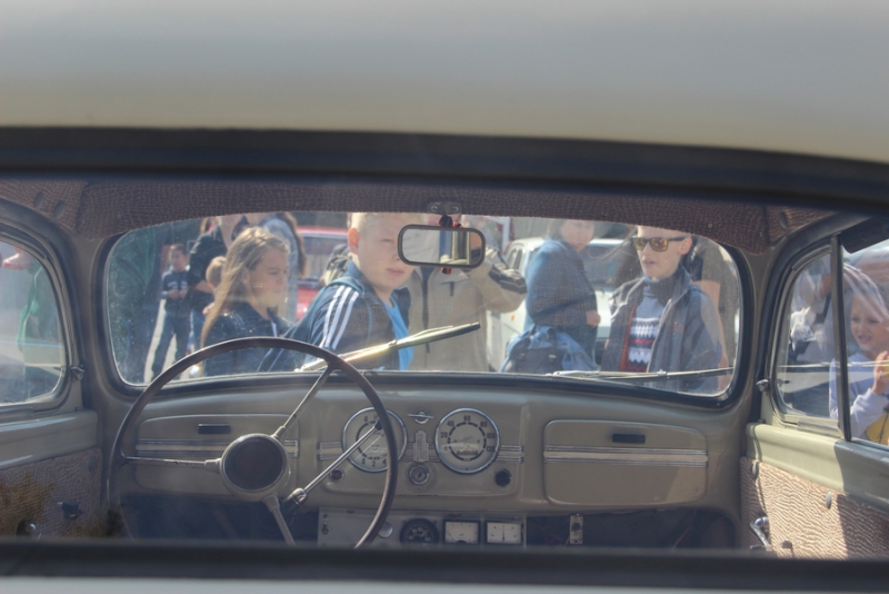 Саратовцам показали ретро-«Мерседесы», «Кадиллаки» и «полуторку»