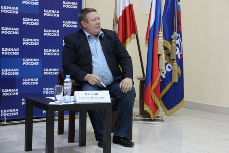 Радаев ждет от областной думы «другой конкурентной борьбы»