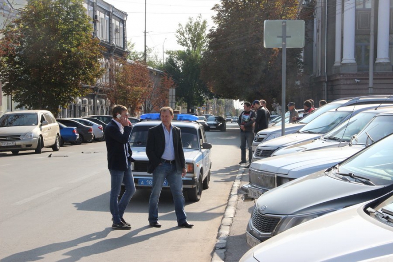 В Саратове эвакуировали сотрудников администрации города и гордумы