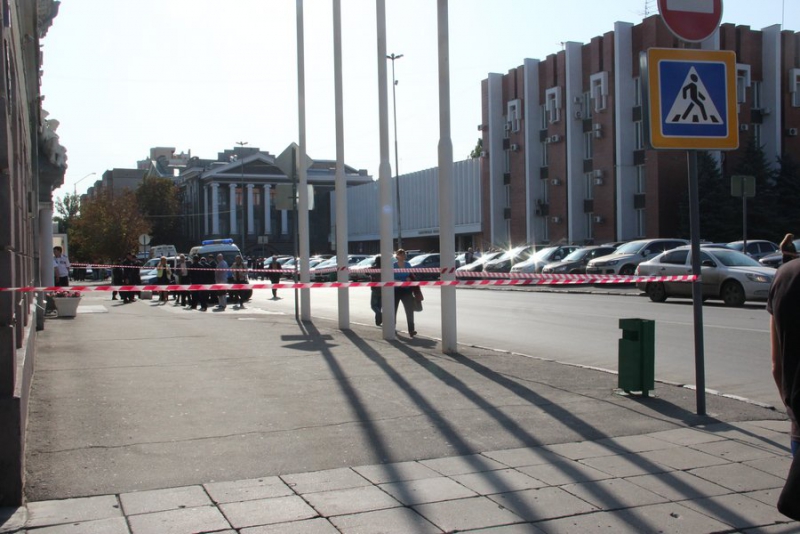 В Саратове эвакуировали сотрудников администрации города и гордумы