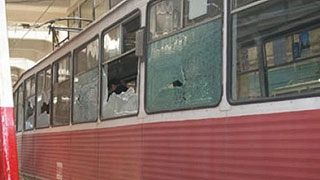 В Саратове обстреляли два троллейбуса и трамвай