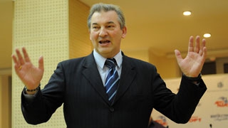 Вину за гибель саратовского хоккея возложили на Третьяка Вину за гибель саратовского хоккея возложили на Третьяка