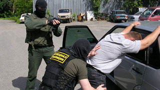 Мужчина попал в больницу после задержания наркополицейскими Мужчина попал в больницу после задержания наркополицейскими