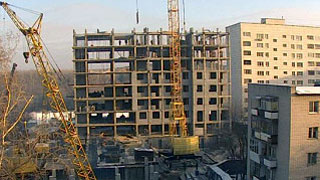 У упавшего с 14-го этажа в ЖК «Изумрудный» рабочего не было страховки