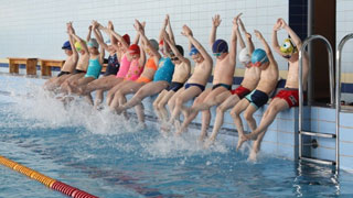 Цены в саратовских бассейнах назвали проблемой детского спорта