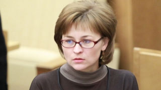 Сенатор Бокова инициирует штрафы за «просроченных» иностранцев-студентов