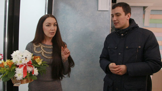 В Саратове активисты МГЕР узнали цены на цветы