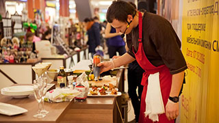 В Саратове прошел праздничный кулинарный воркшоп В Саратове прошел праздничный кулинарный воркшоп