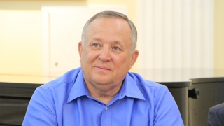 Аяцков предложил жестко бороться с «тунеядством» и бездетностью