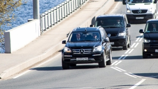 �������-������� �������� ������� �������� 300 ��������� �� ������