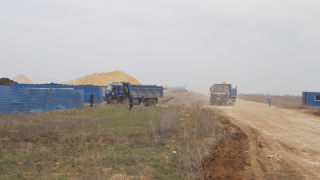 Радар доставили в Сабуровку к неподготовленной для него площадке Радар доставили в Сабуровку к неподготовленной для него площадке