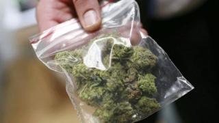 Тюремщика осудили за пристрастие к наркотикам Тюремщика осудили за пристрастие к наркотикам