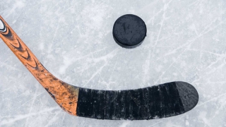 Команда игроков КХЛ во главе с Платоновым уступила в Саратове любителям Команда игроков КХЛ во главе с Платоновым уступила в Саратове любителям