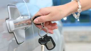 Саратовчанка оставила жителя ближнего зарубежья без имущества Саратовчанка оставила жителя ближнего зарубежья без имущества