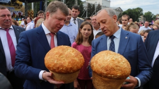 Московский чиновник саратовцам: Спасибо, что кормите всю страну