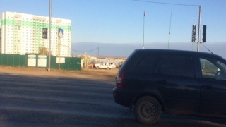 На Усть-Курдюмском шоссе после жалоб граждан поставили светофор