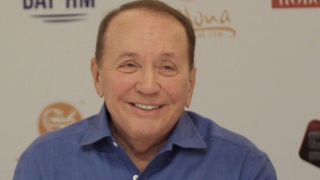 Телеведущий Масляков поблагодарил Валерия Радаева за поддержку КВН Телеведущий Масляков поблагодарил Валерия Радаева за поддержку КВН